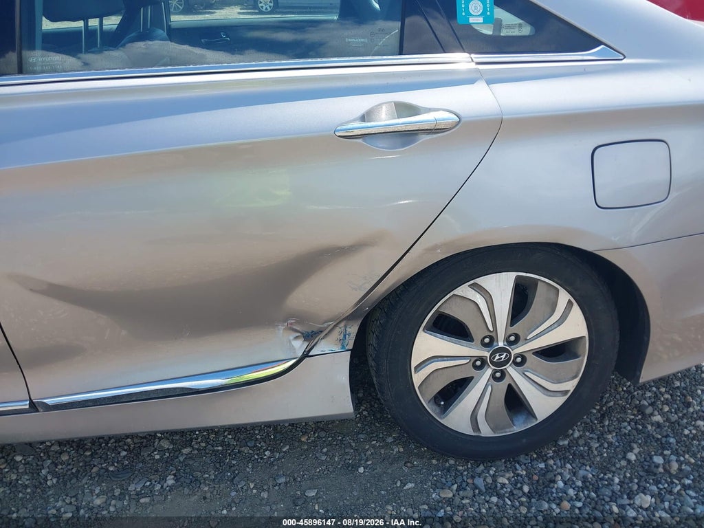 2013 Hyundai Sonata Hybrid Limited photo 6