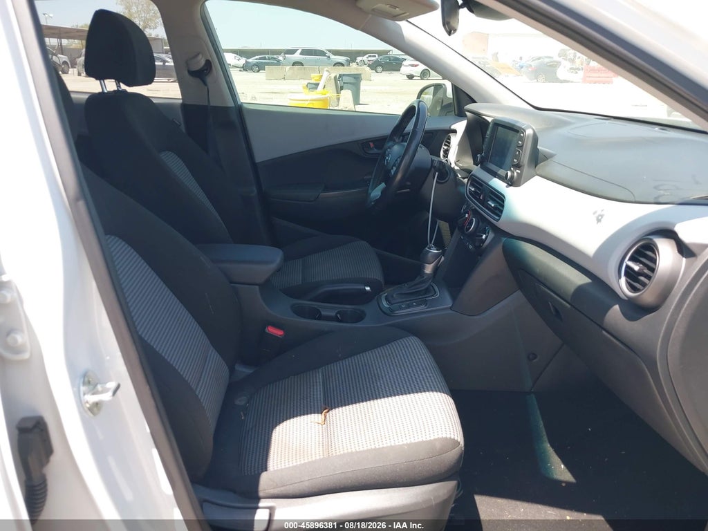 2020 Hyundai Kona SEL photo 5