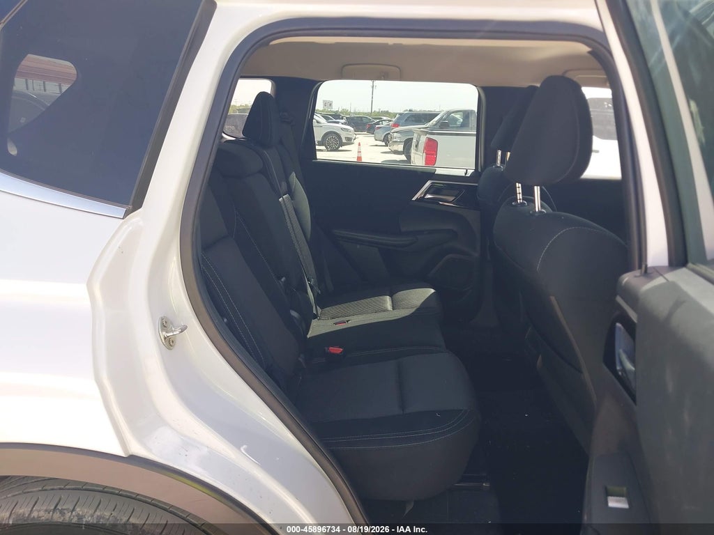 2023 Mitsubishi Outlander ES 2.5 2WD photo 8