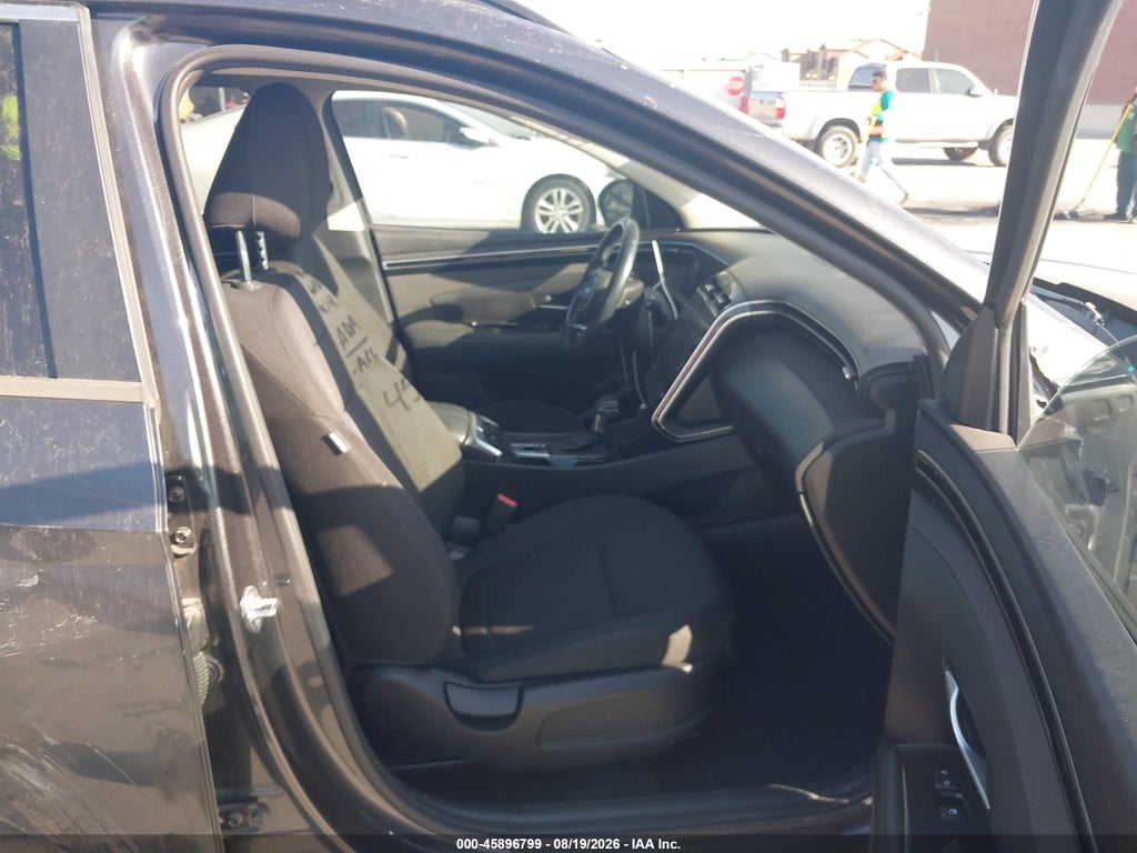 2022 Hyundai Tucson SEL photo 5
