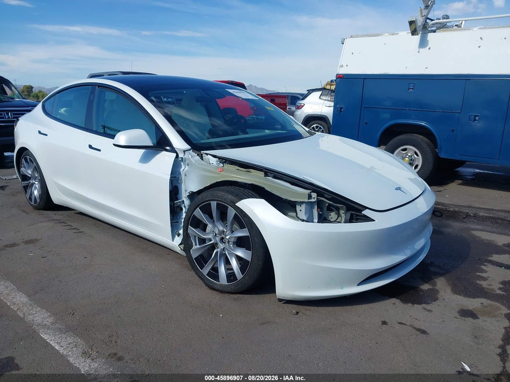 TESLA MODEL 3 2025
