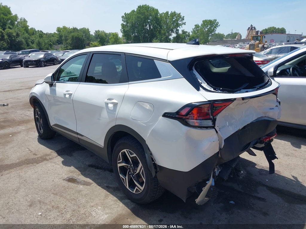 2023 Kia Sportage LX photo 3