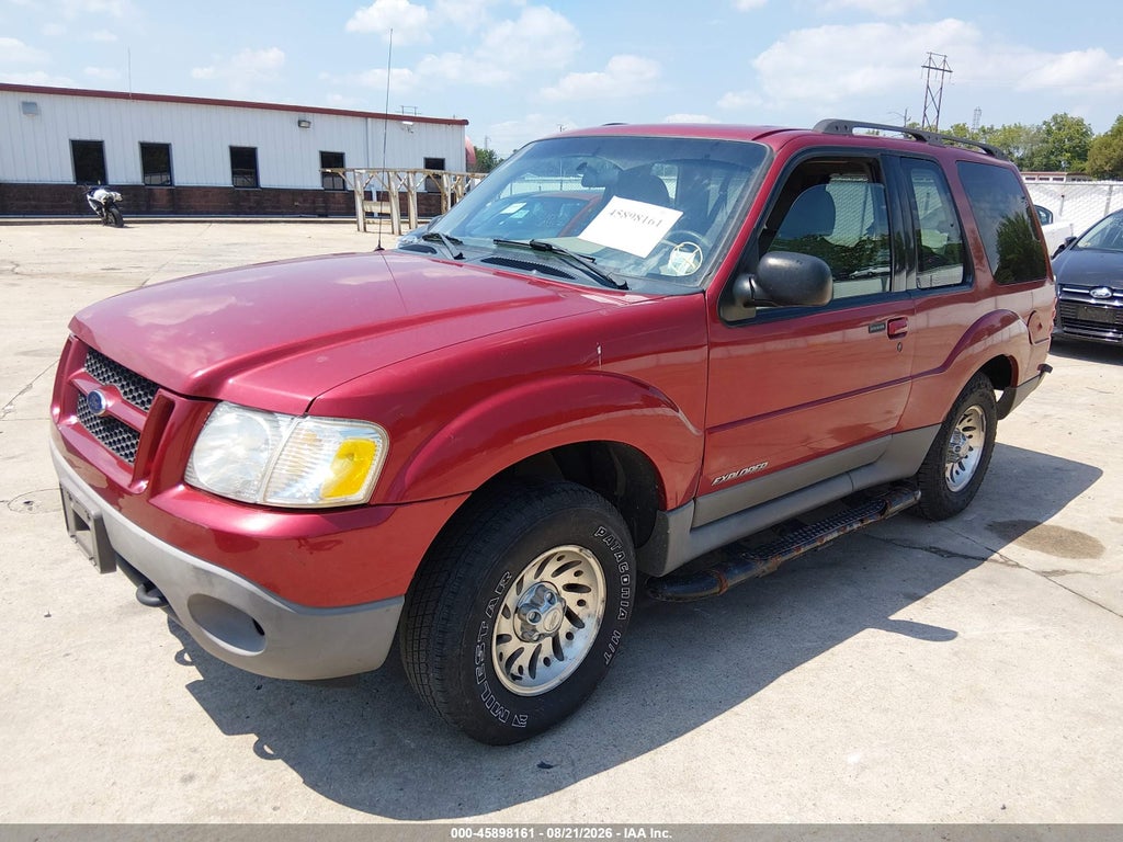 2001 Ford Explorer Sport photo 2