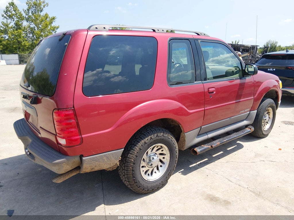 2001 Ford Explorer Sport photo 4