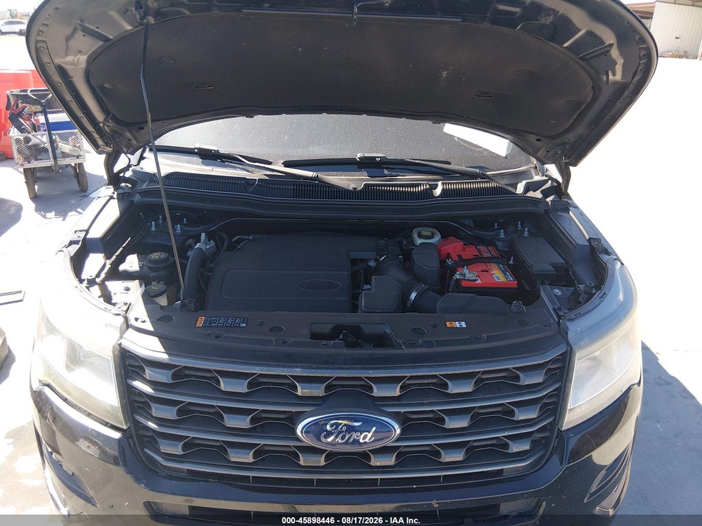 2017 Ford Explorer XLT photo 10
