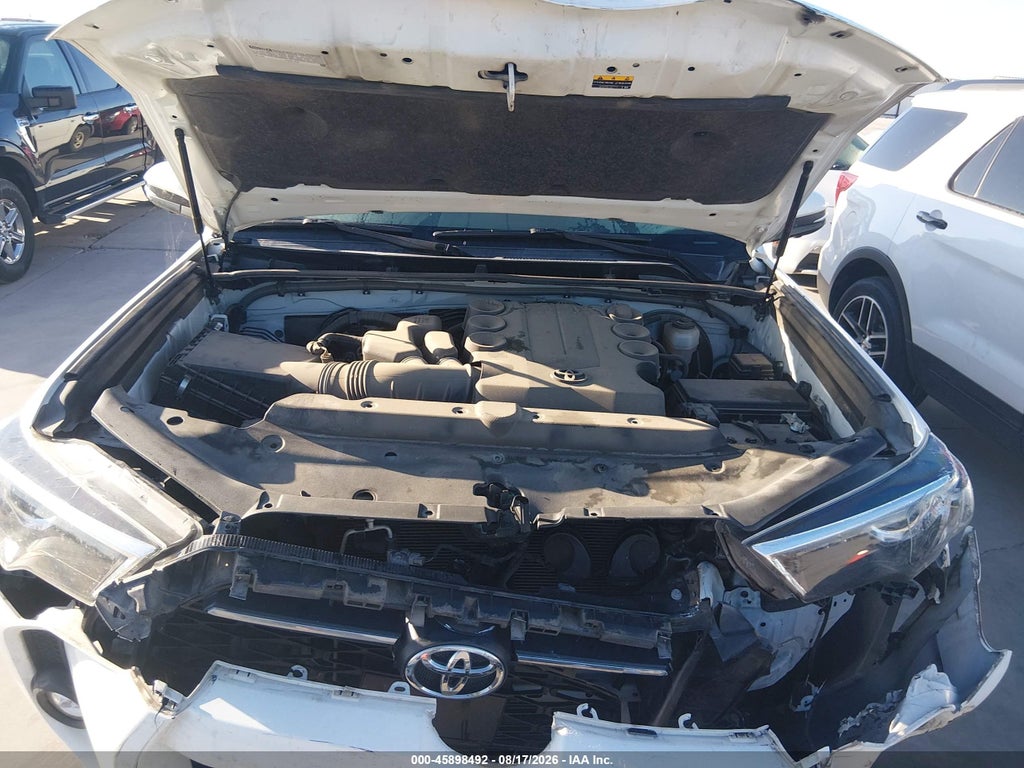2022 Toyota 4RUNNER SR5 Premium photo 10