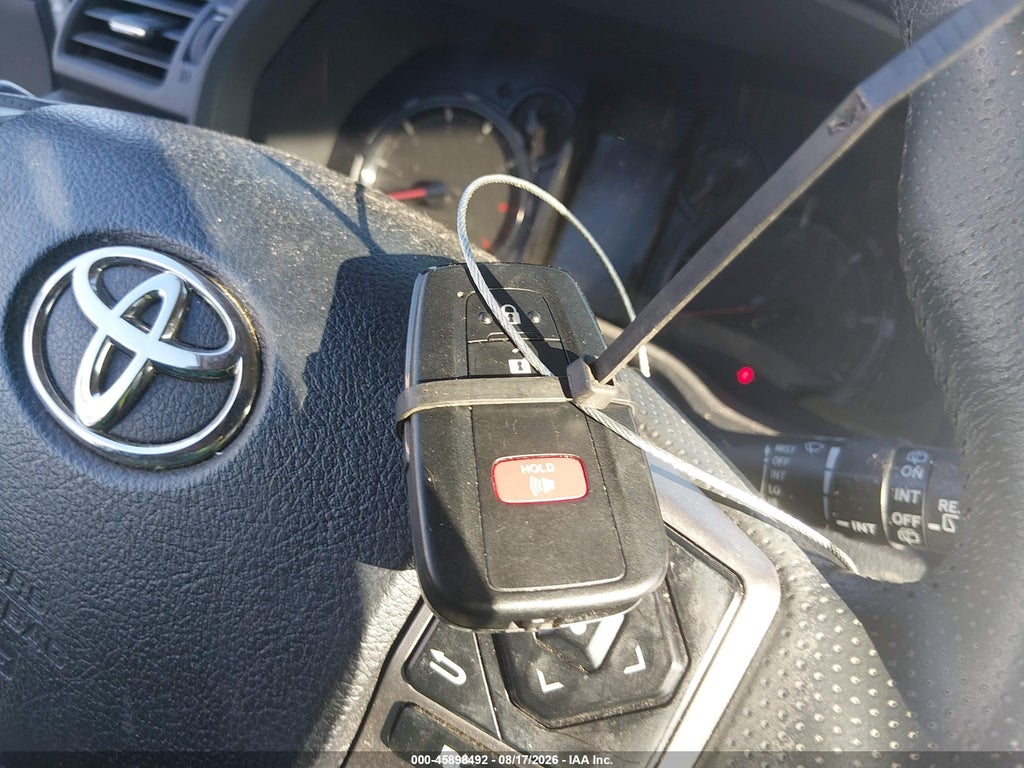 2022 Toyota 4RUNNER SR5 Premium photo 11