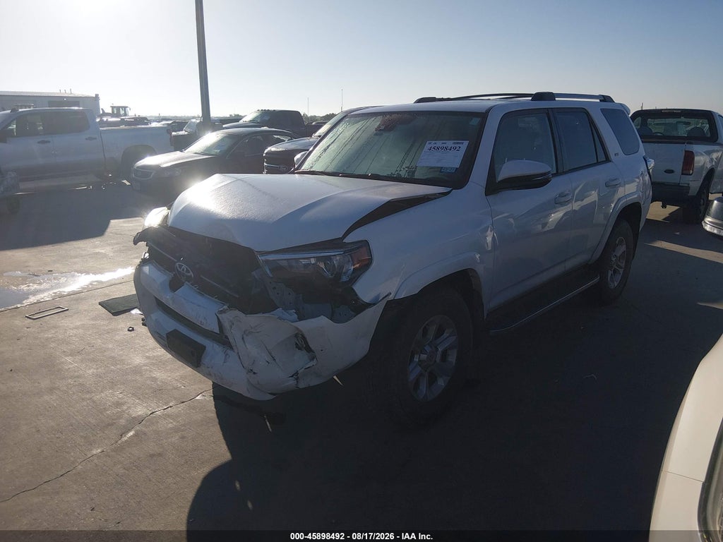 2022 Toyota 4RUNNER SR5 Premium photo 2