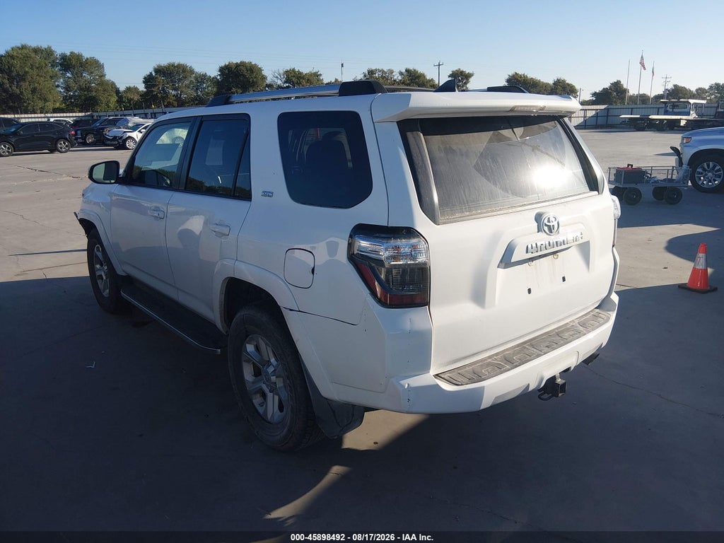 2022 Toyota 4RUNNER SR5 Premium photo 3