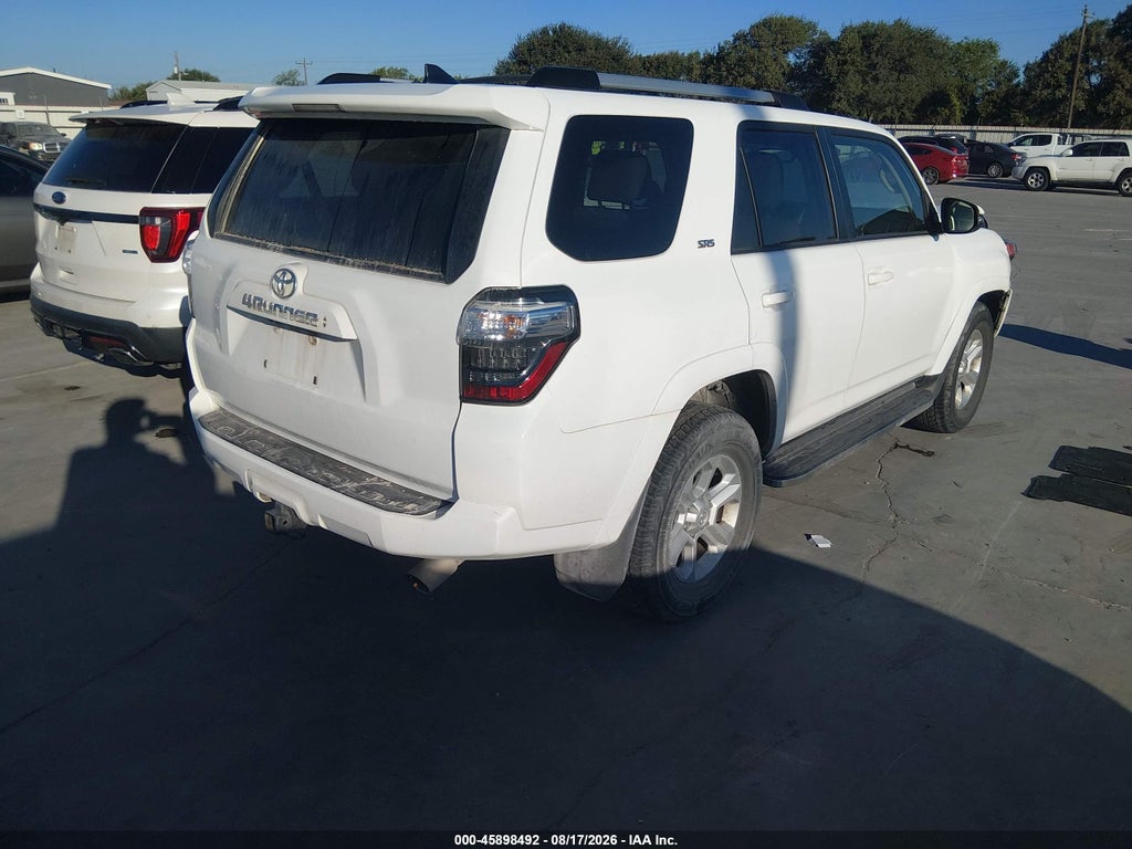 2022 Toyota 4RUNNER SR5 Premium photo 4