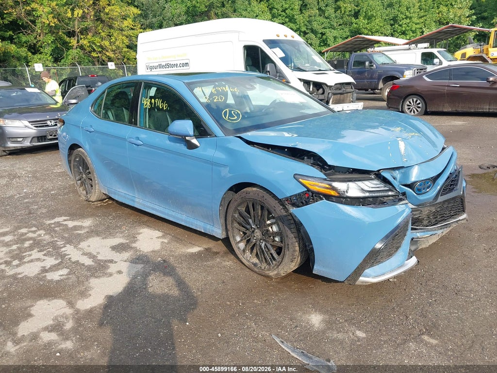 TOYOTA CAMRY 2023