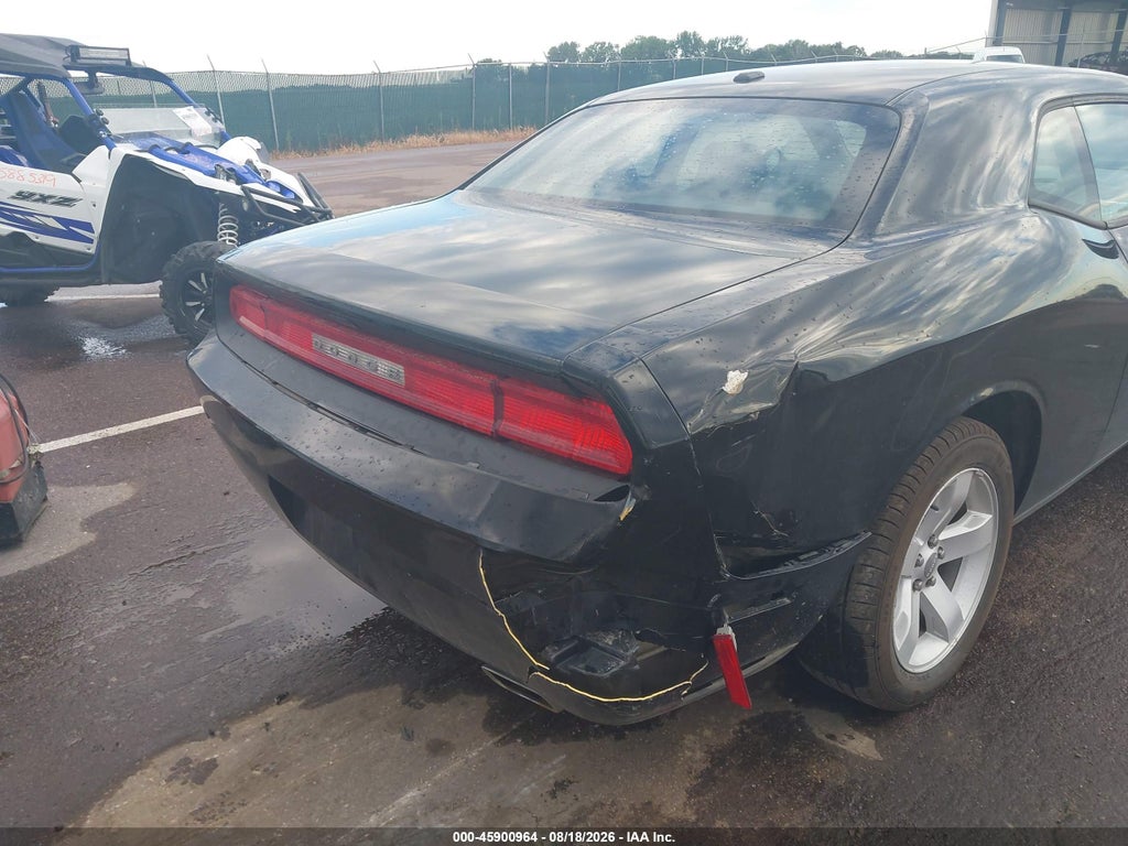 2012 Dodge Challenger SXT photo 6