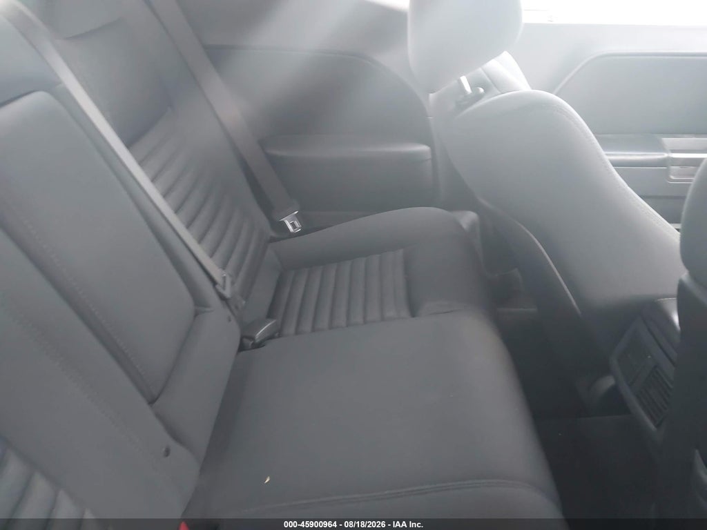 2012 Dodge Challenger SXT photo 8