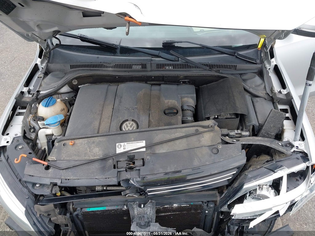 2011 Volkswagen Jetta 2.5L SEL photo 10