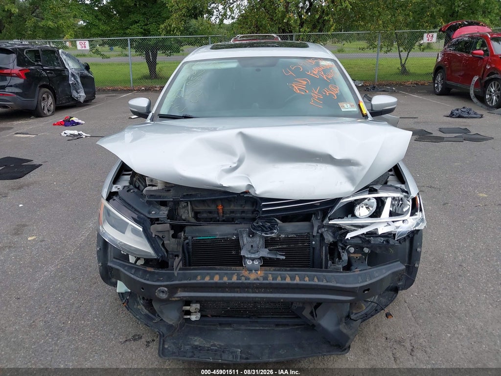 2011 Volkswagen Jetta 2.5L SEL photo 6