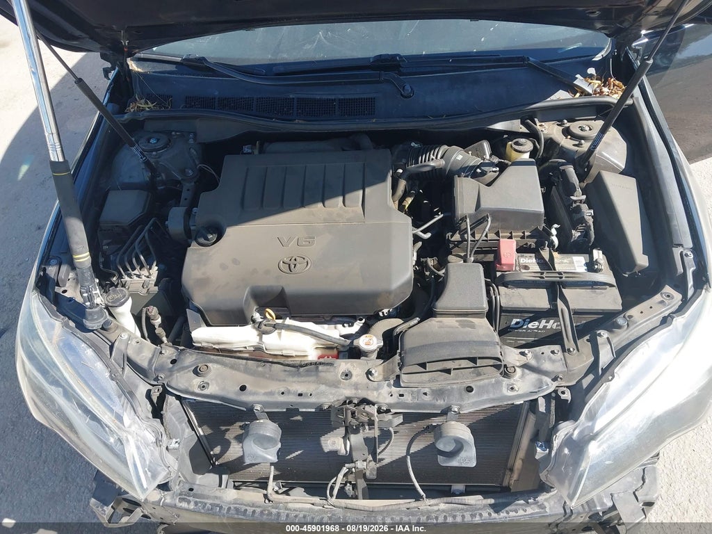 2017 Toyota Camry XSE V6 photo 10
