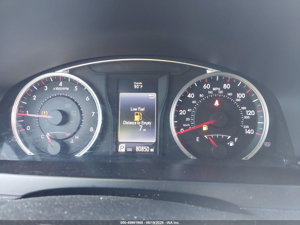 2017 Toyota Camry XSE V6 photo 7