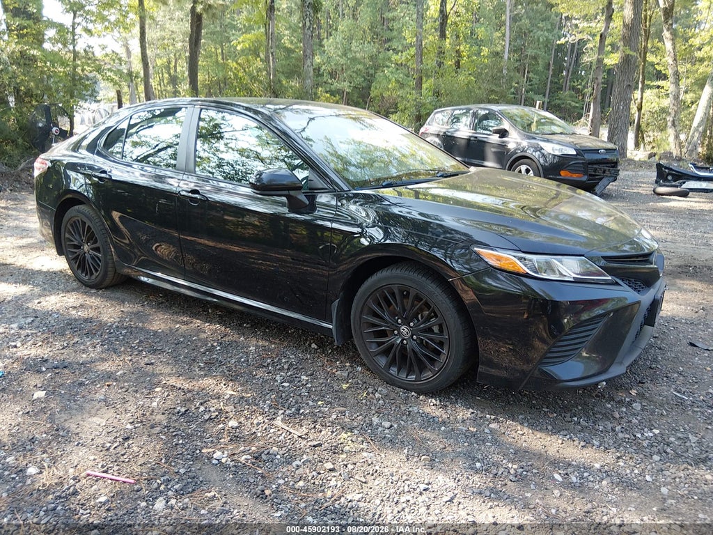 TOYOTA CAMRY 2020