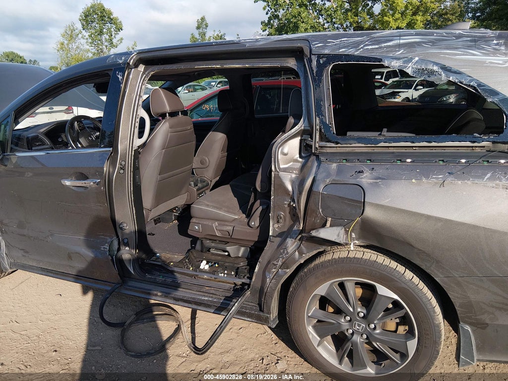 2022 Honda Odyssey Elite photo 6