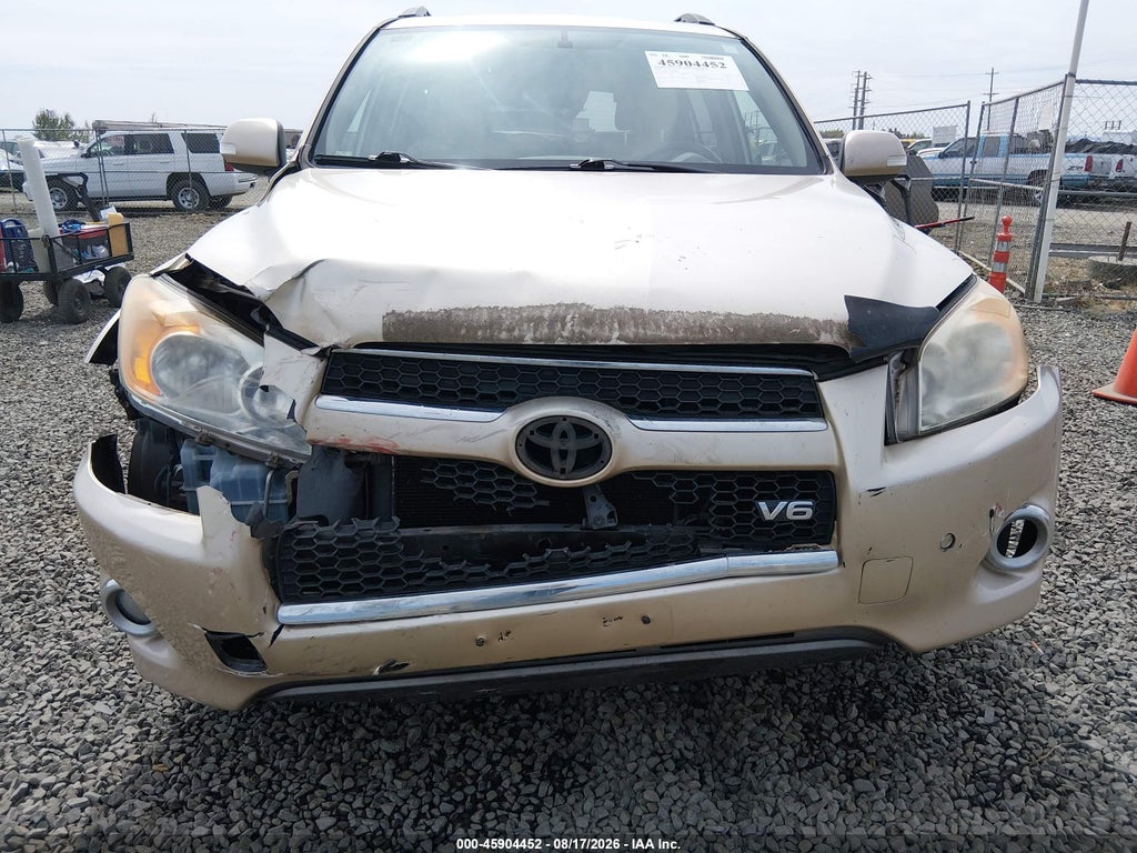 2009 Toyota RAV4 Limited photo 6
