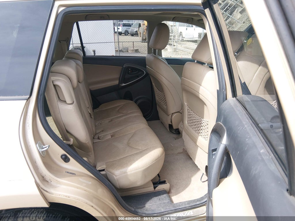 2009 Toyota RAV4 Limited photo 8