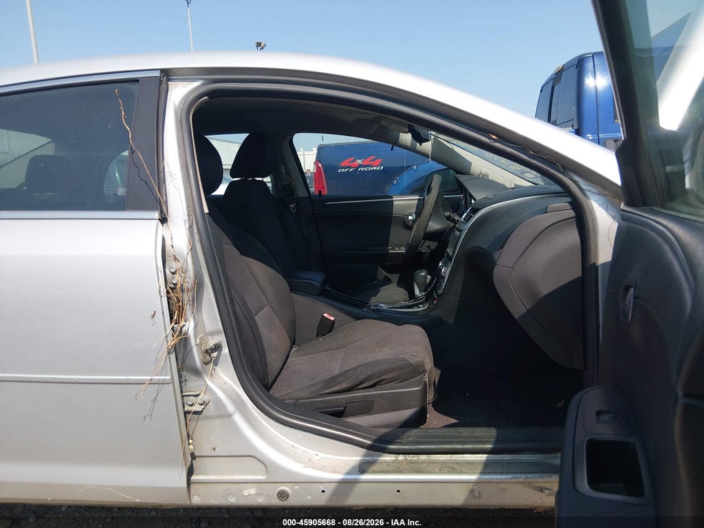 2012 Chevrolet Malibu 1LT photo 5