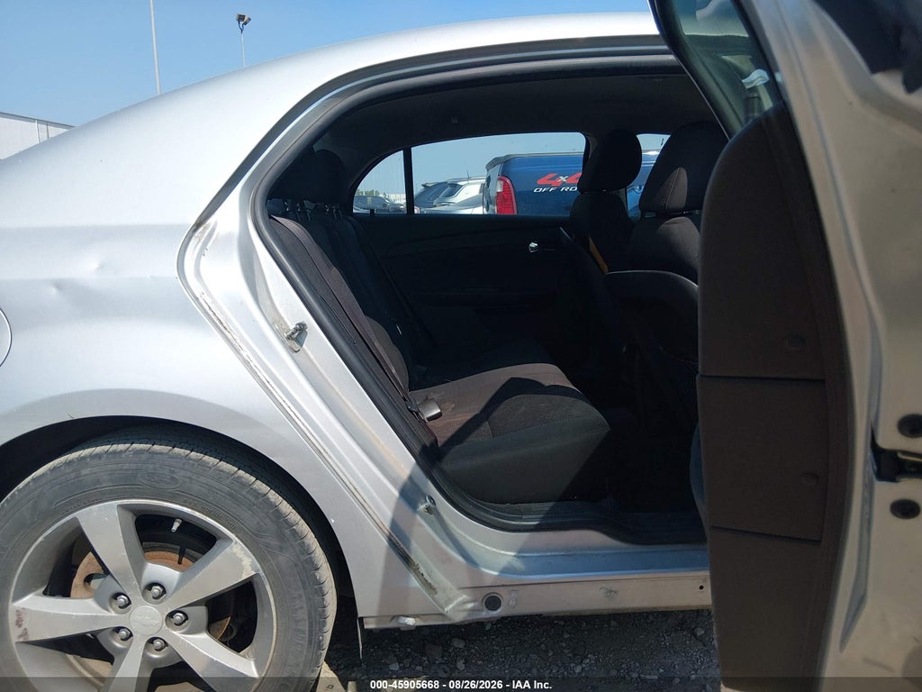 2012 Chevrolet Malibu 1LT photo 8