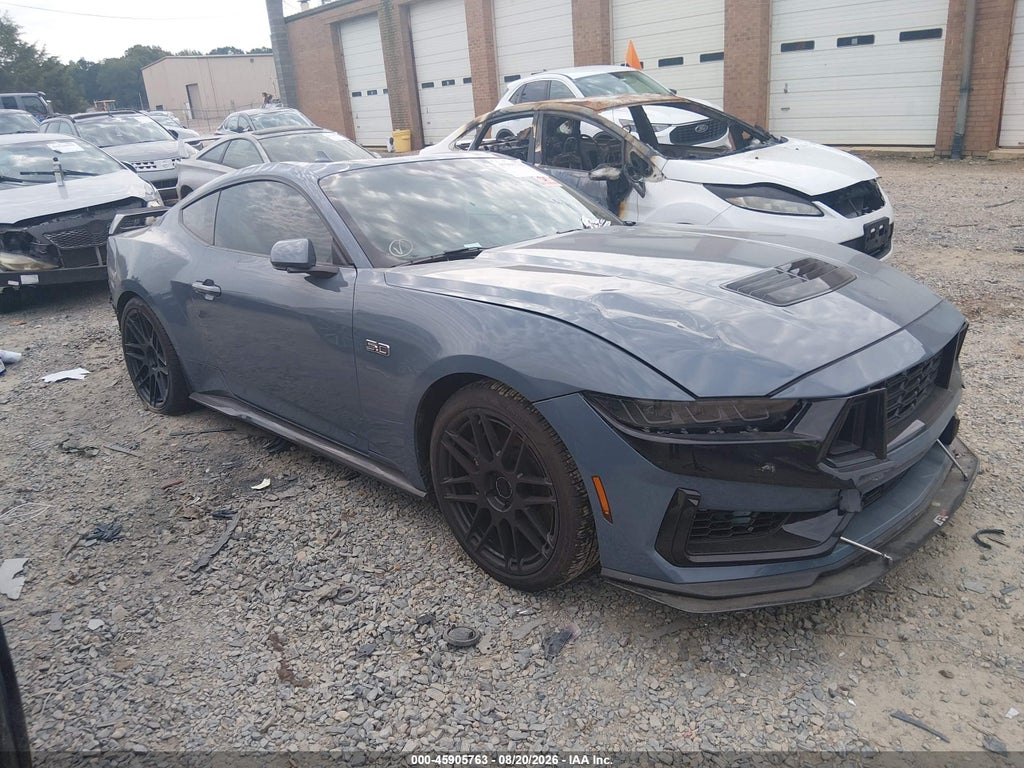 FORD MUSTANG 2025