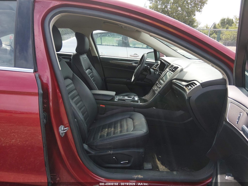 2018 Ford Fusion SE photo 5