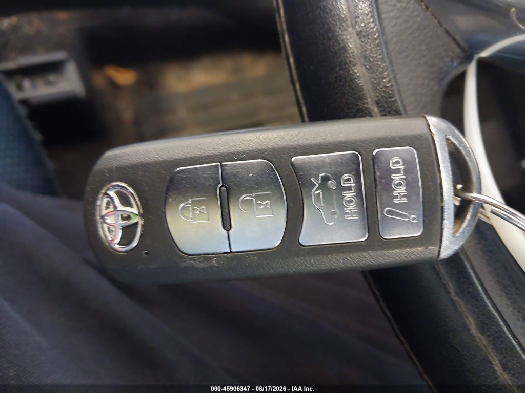 2017 Toyota Yaris IA photo 11