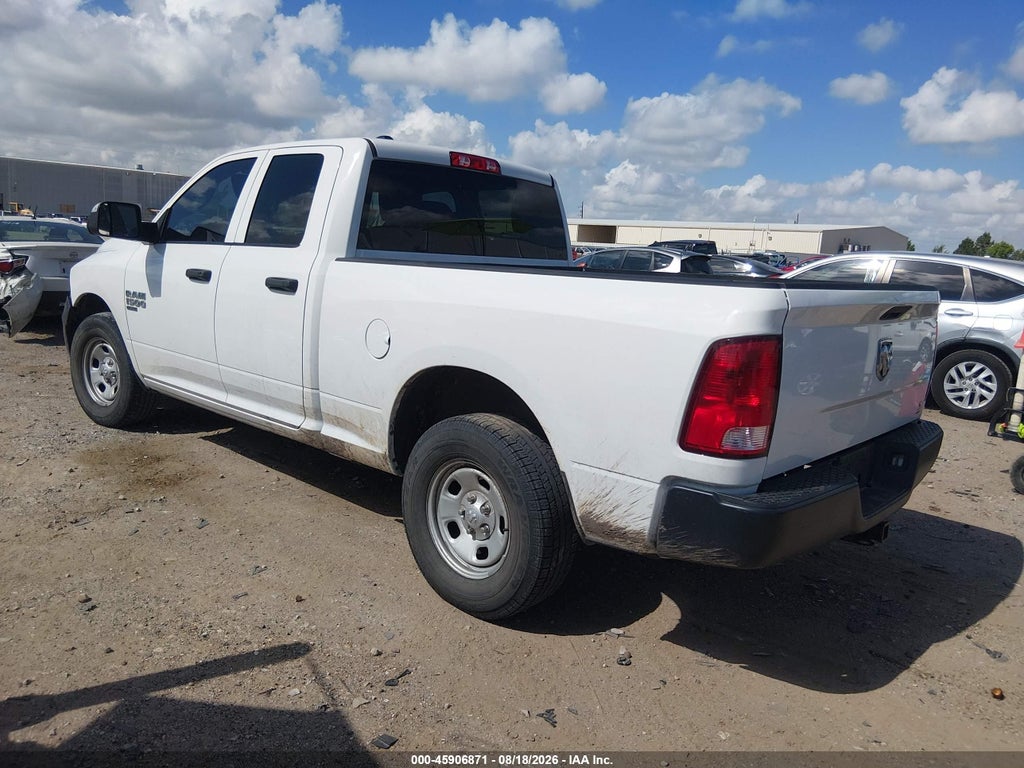 2022 Ram 1500 Classic Tradesman 4X2 6'4 Box photo 3