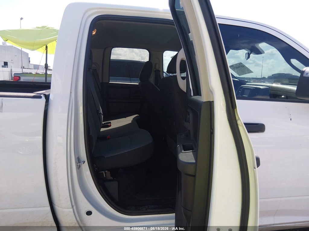 2022 Ram 1500 Classic Tradesman 4X2 6'4 Box photo 8
