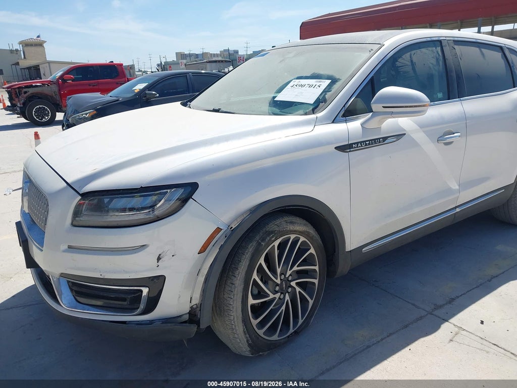 2019 Lincoln Nautilus Reserve photo 6