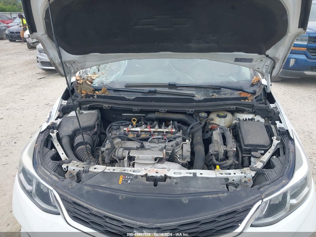2018 Chevrolet Cruze LS Auto photo 10