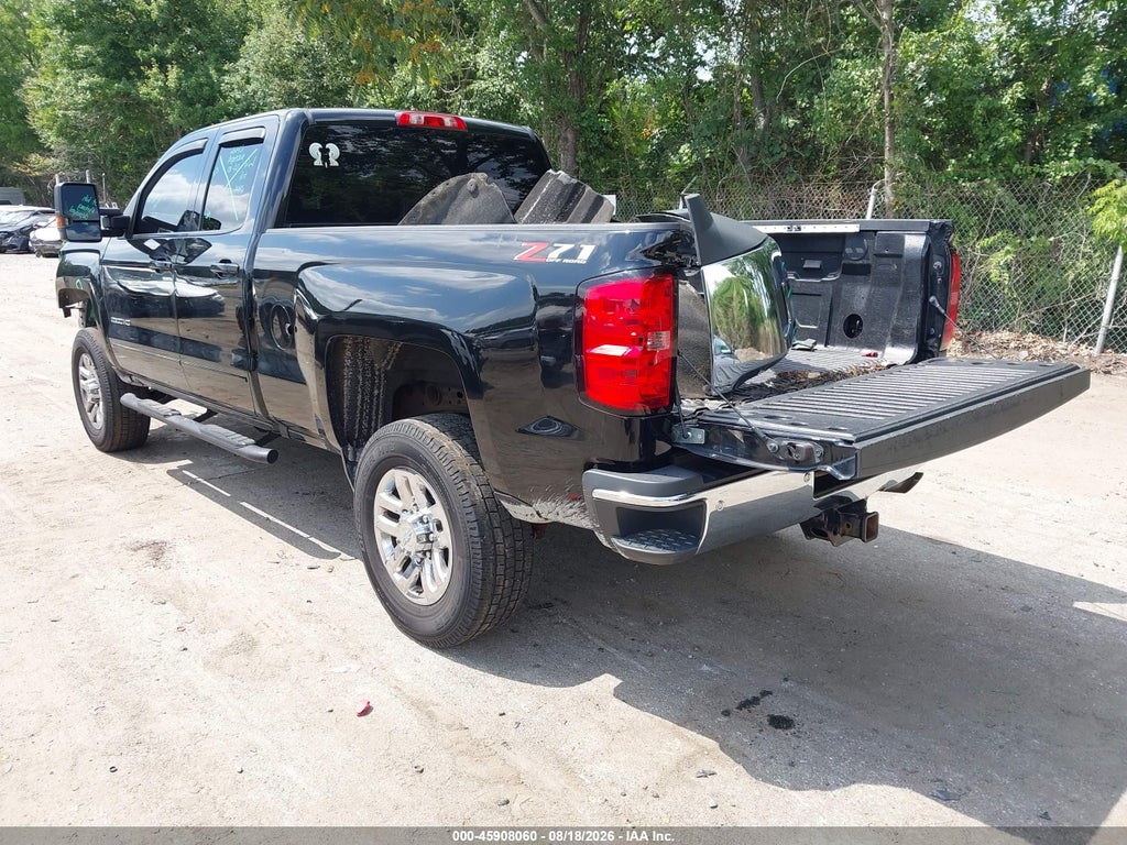 2019 Chevrolet Silverado 2500HD LT photo 3