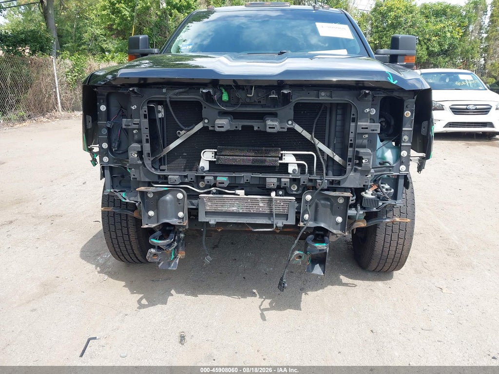 2019 Chevrolet Silverado 2500HD LT photo 6