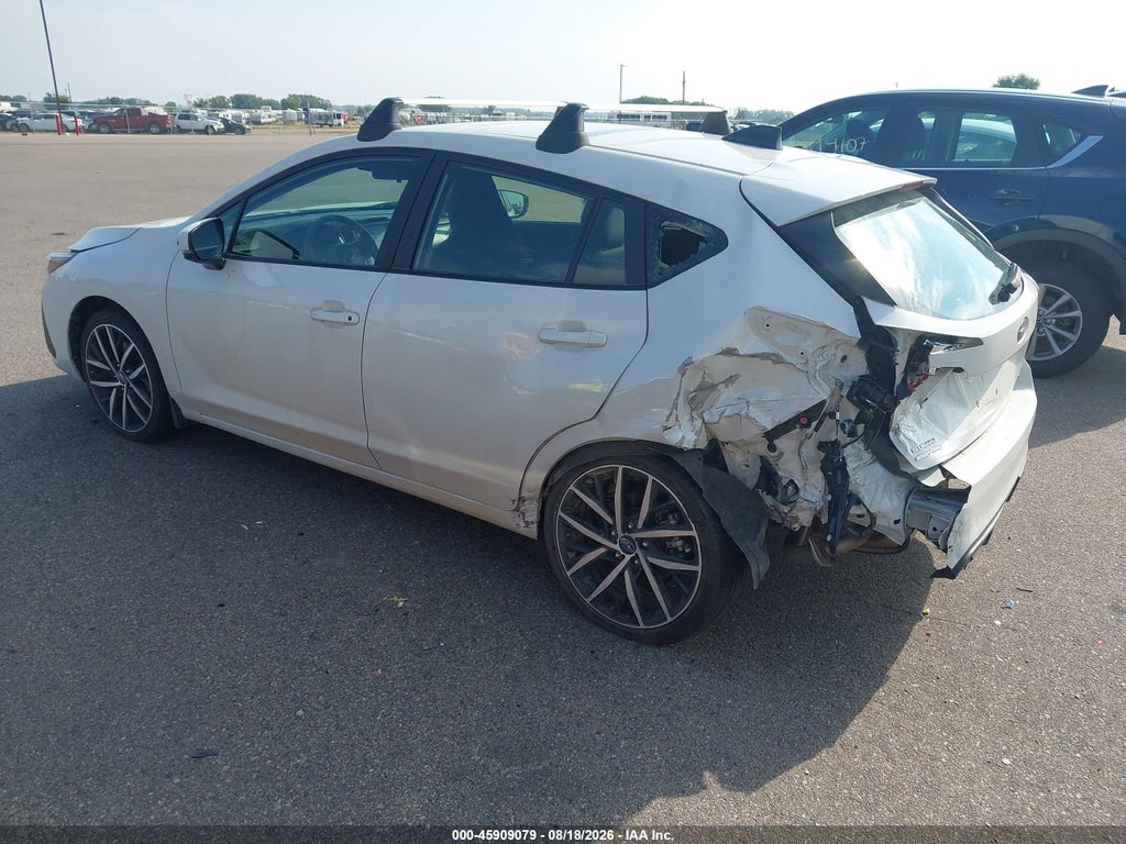 2024 Subaru Impreza Sport 5-Door photo 3