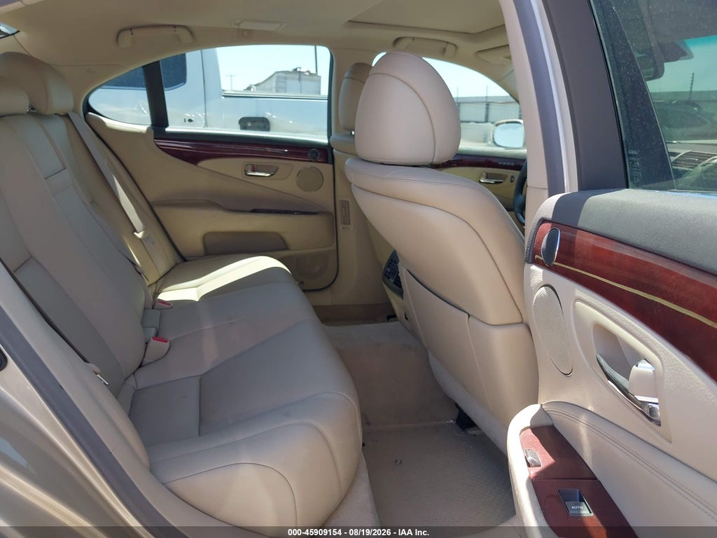 2007 Lexus LS 460 photo 8