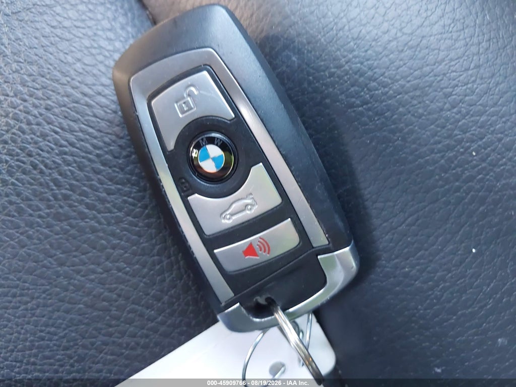 2015 BMW 740I photo 11