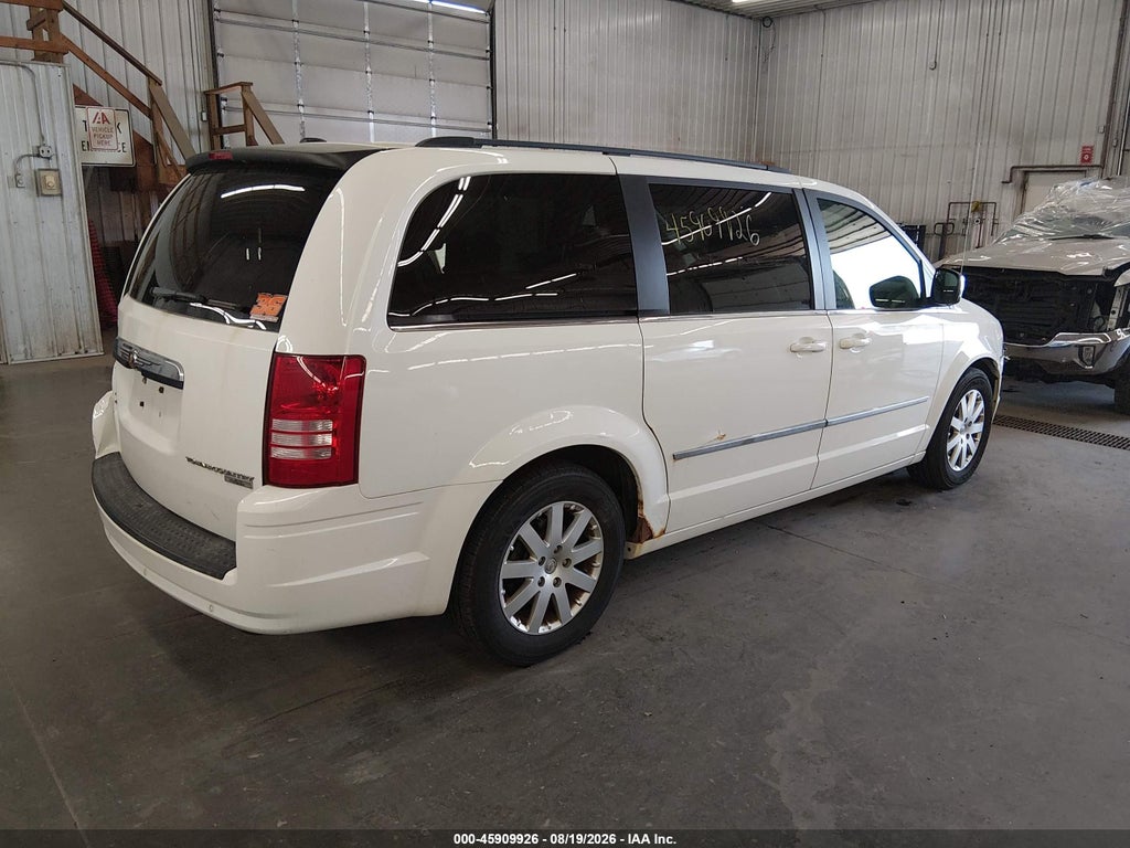 2010 Chrysler Town & Country Touring Plus photo 4