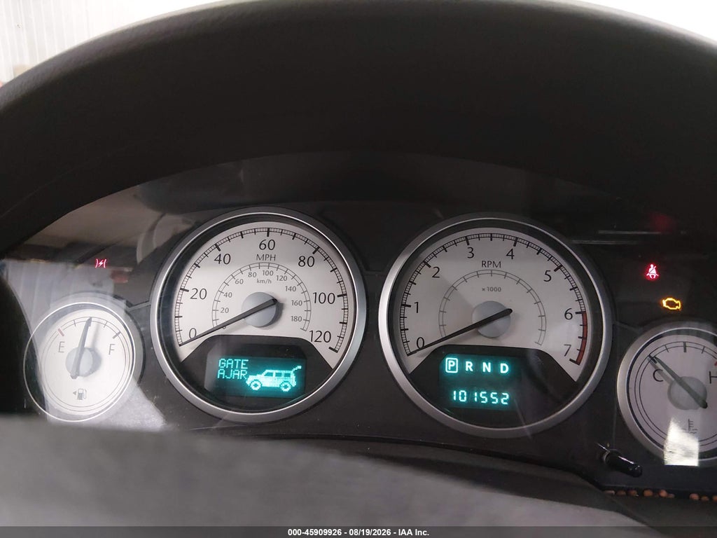 2010 Chrysler Town & Country Touring Plus photo 7