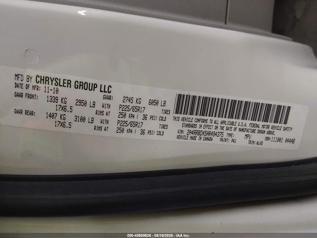 2010 Chrysler Town & Country Touring Plus photo 9