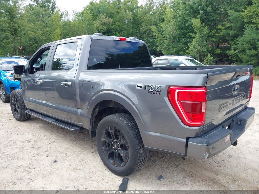 2022 Ford F-150 XL photo 3