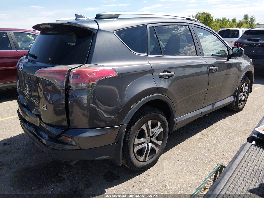 2017 Toyota RAV4 LE photo 4
