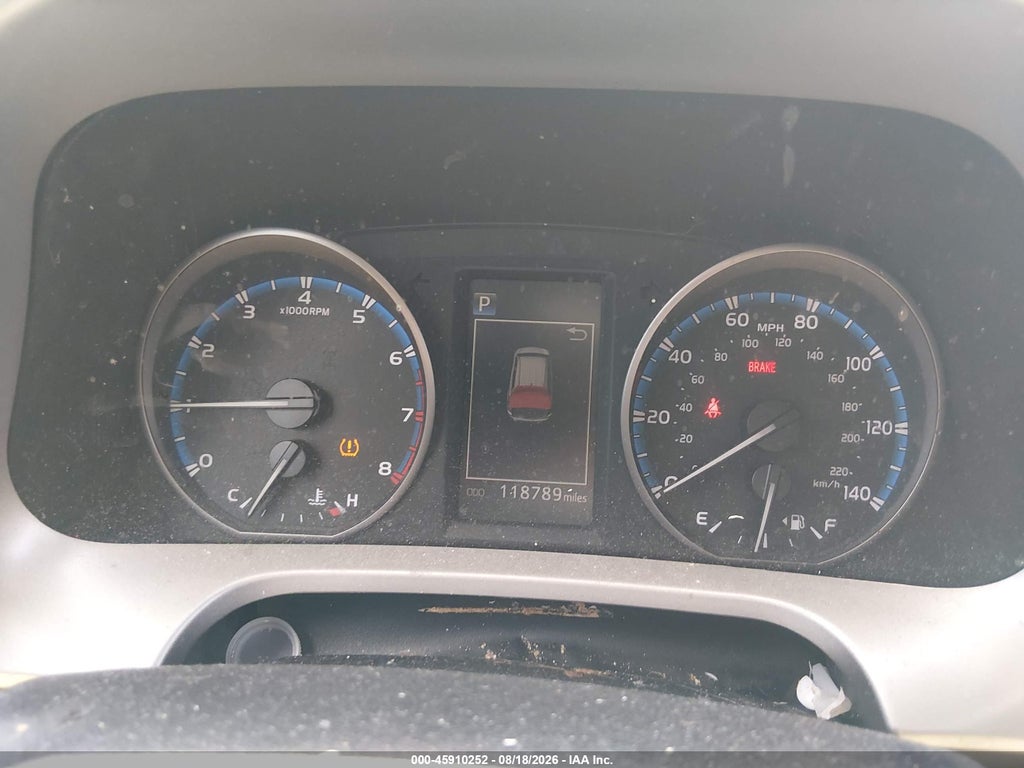 2017 Toyota RAV4 LE photo 7