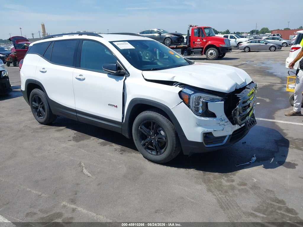 2023 GMC Terrain AWD AT4 photo 1