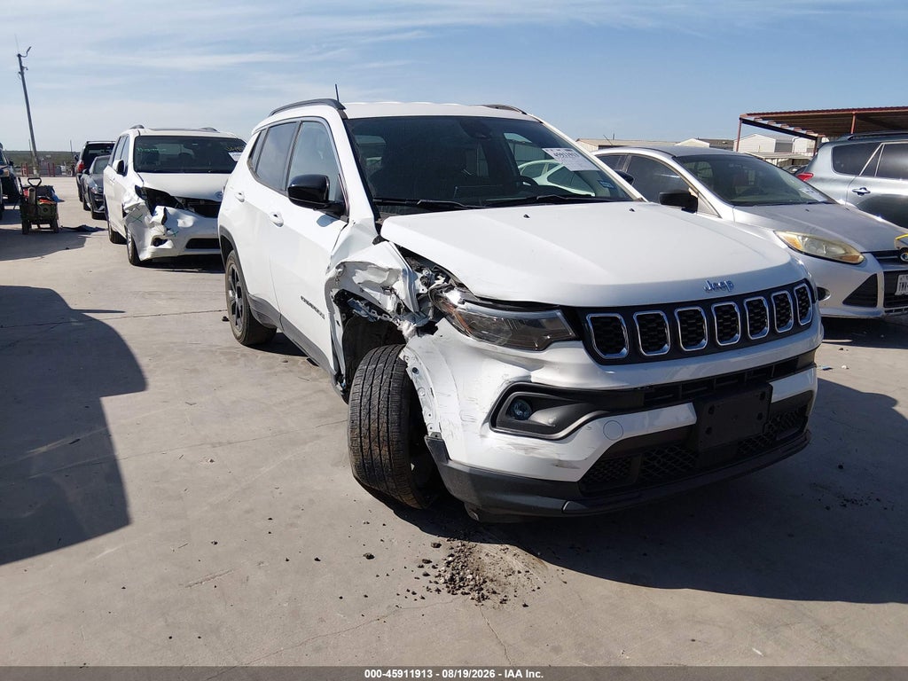 2024 Jeep Compass Latitude 4X4 photo 1