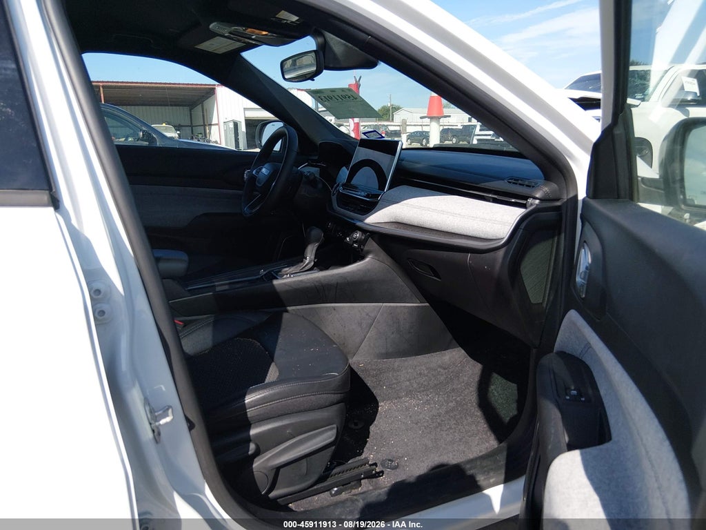 2024 Jeep Compass Latitude 4X4 photo 5