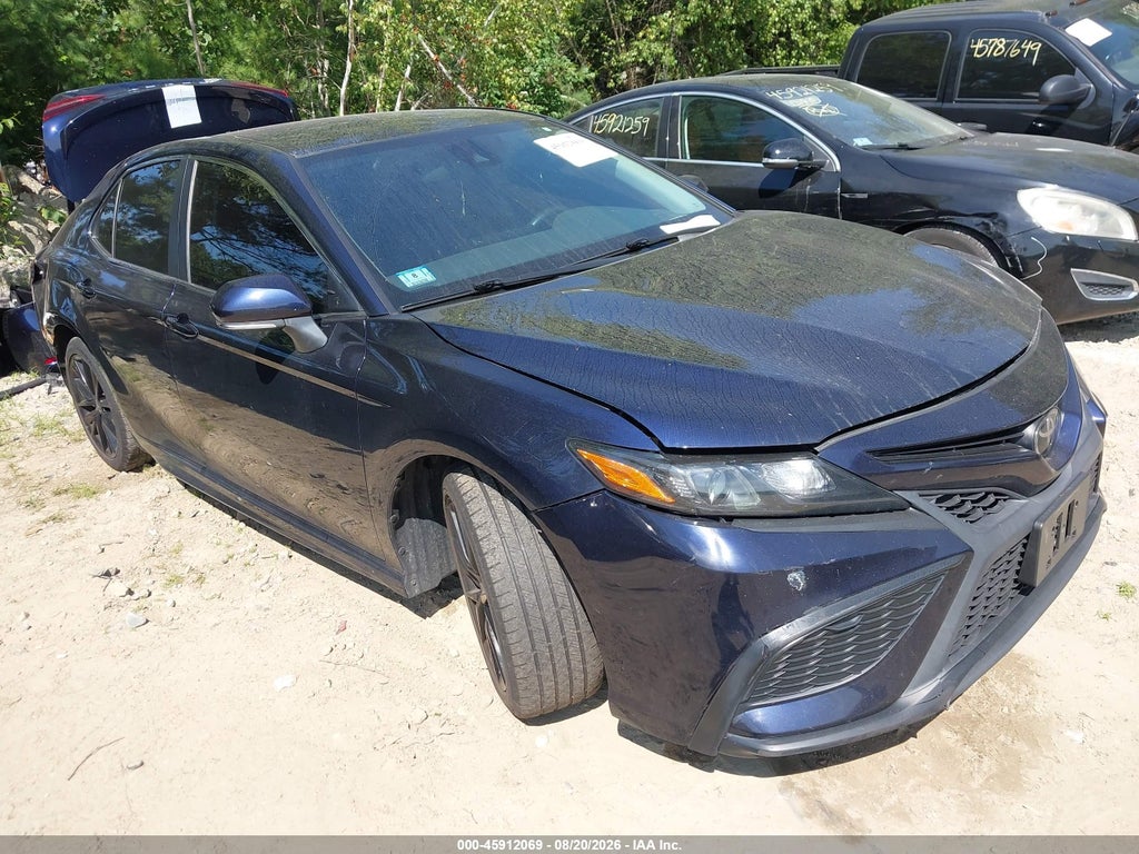 TOYOTA CAMRY 2022