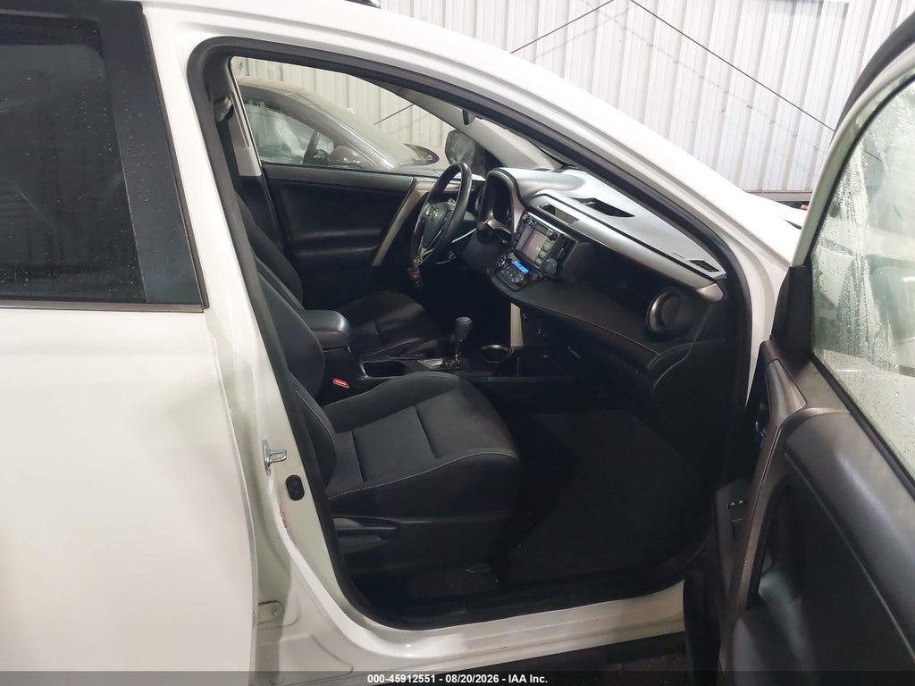 2018 Toyota RAV4 XLE photo 5